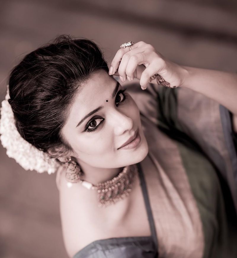 Aathmika photo gallery