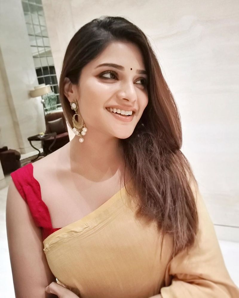Aathmika photo gallery