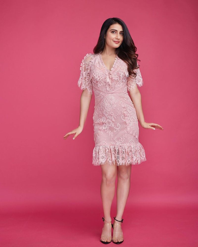 Actress Fatima Sana Shaikh Hot Gallery