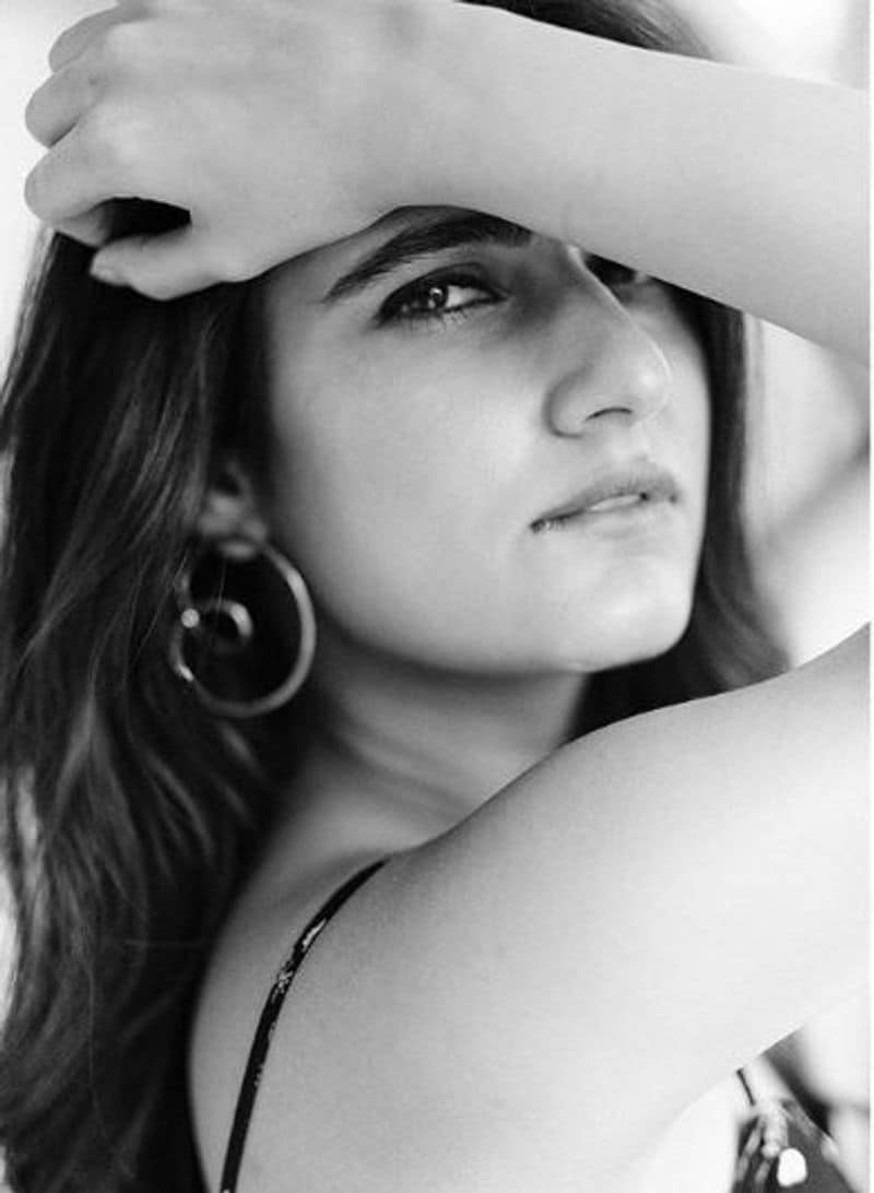 Actress Fatima Sana Shaikh Hot Gallery