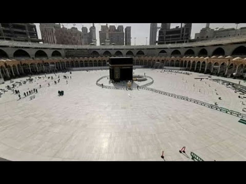 Mecca madina deserted after corona virus outbreaks muslims avoiding to visit holy place kph