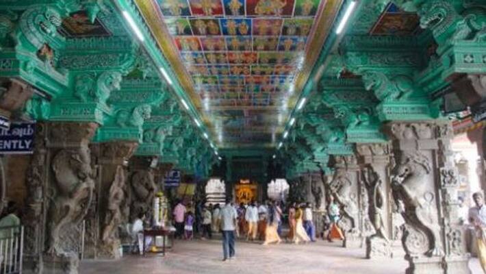 Madurai Meenakshiamman Temple 2 dose vaccination notice withdrawn Madurai Meenakshiamman Temple 2 dose vaccination notice withdrawn