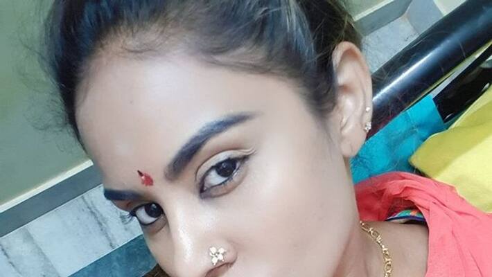 Actress Sri Reddy Attack vijay devarakonda in Facebook Actress Sri Reddy Attack vijay devarakonda in Facebook