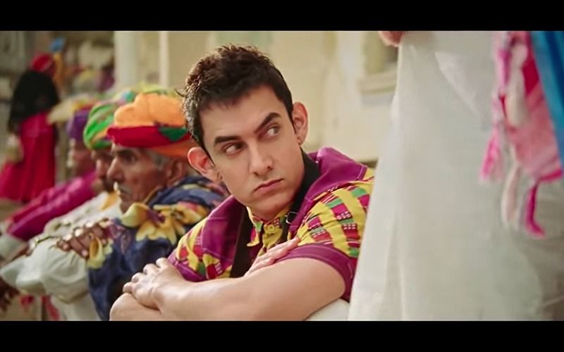 <p>যেখানে শ্যুটিং-এর জন্য ঘাঁটি গেঁড়েছিল টিম তার থেকে বহু দূরে মাত্র ১০ থেকে ১২ জন গিয়ে হাজির হন। সকলের কাছ থেকেই নিয়ে নেওয়া হয়েছিল ফোন। </p>