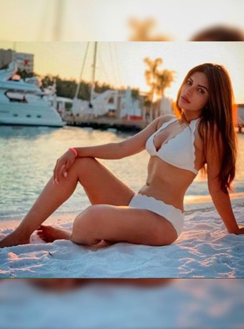 The telly hottie Shama Sikander made to headlines again with her summer bikini-bod