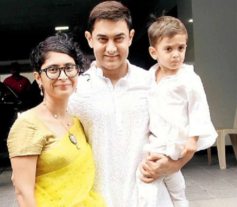 Aamir Khan and Kiran were not able to attend an event of their NGO Paani Foundation, which was then held in Pune. Instead of Aamir, Shah Rukh Khan attended the event.
