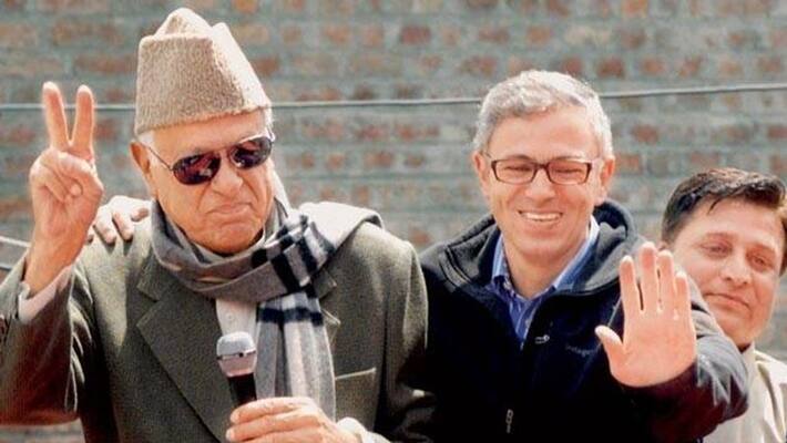Farooq Abdullah met son Omar after seven months both leaders looked emotional kpm Farooq Abdullah met son Omar after seven months both leaders looked emotional kpm