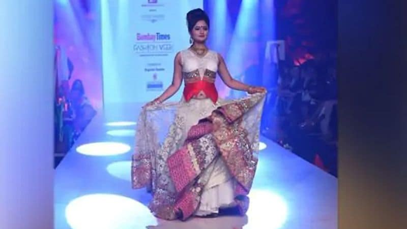 Bigg Boss 13 Rashami Desai Ramp Walk Social Media Users make fun of Actress See pics KPY