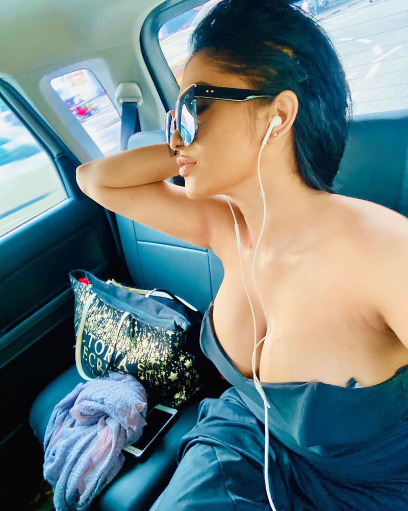 Actress Piumi Hansamali Hot Gallery