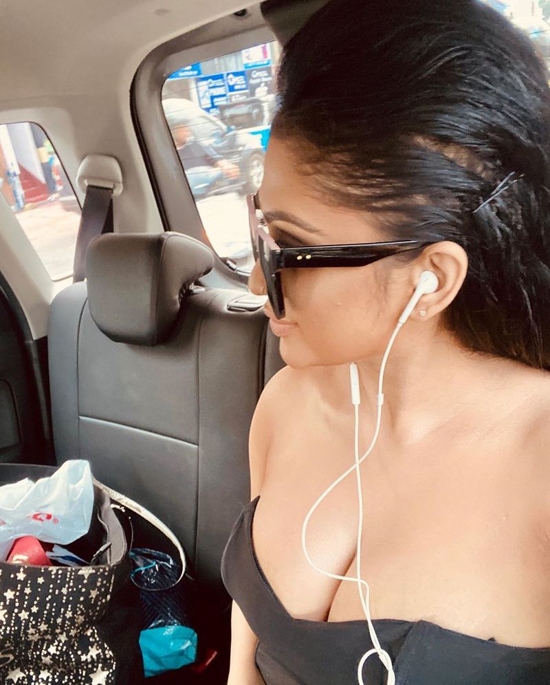 Actress Piumi Hansamali Hot Gallery