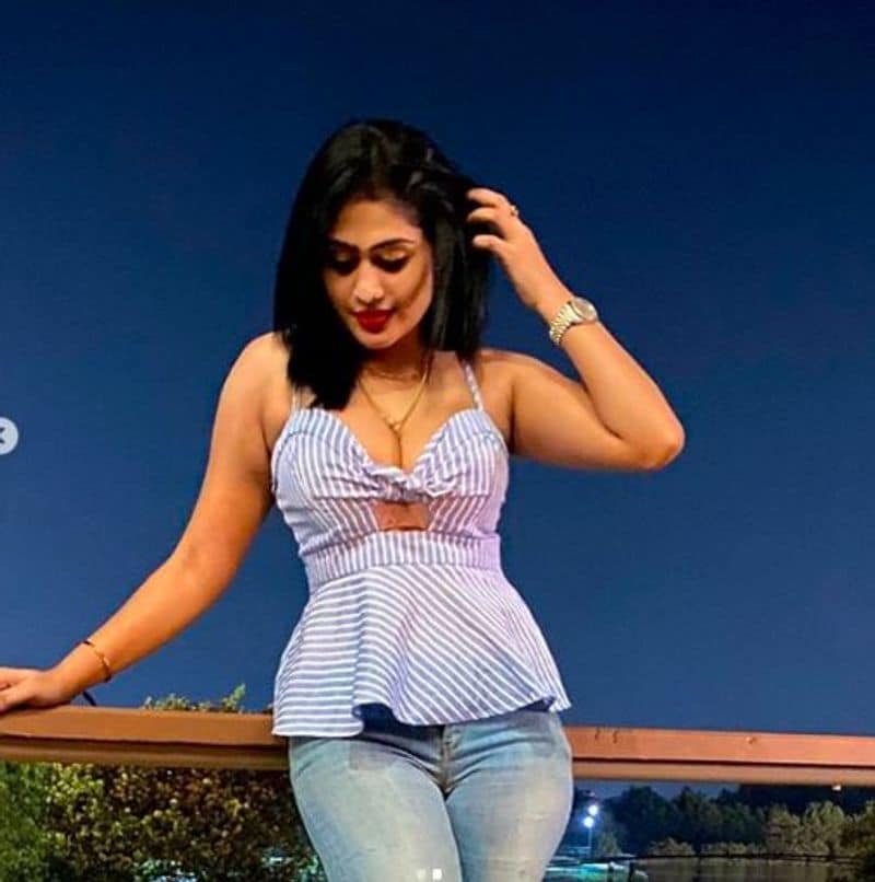 Actress Piumi Hansamali Hot Gallery