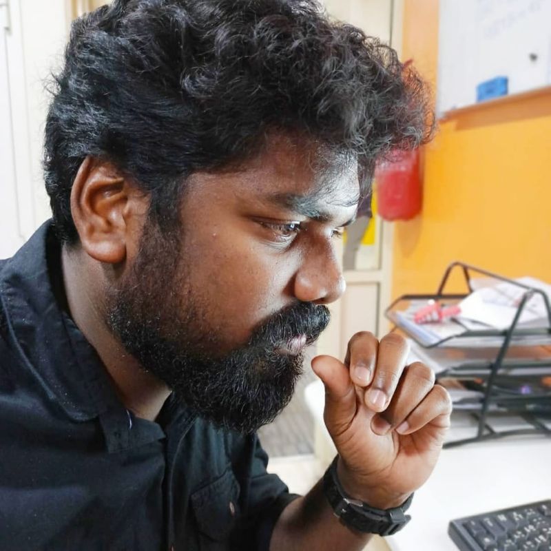 person infected with the Corona not perform last rites of his father in Kerala kpn