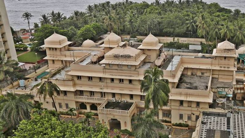 these top 10 house of Indian billionaires including Mukesh Ambani Antillia will give you goosebumps kpm