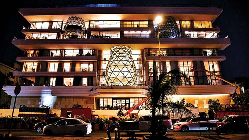 these top 10 house of Indian billionaires including Mukesh Ambani Antillia will give you goosebumps kpm