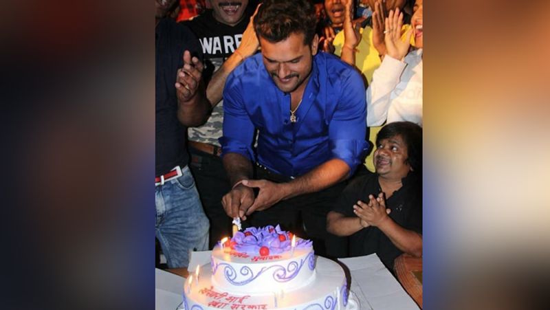 Khesari lal yadav celebrated Birthday With Fans And friends see pics KPY