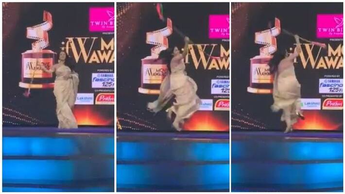 Jodhika play silambam on jwf award stage Viral Video Jodhika play silambam on jwf award stage Viral Video