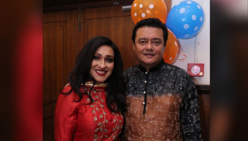 বাংলা ছবি 'পার্সেল' সেই পথটাই দিল যে, এভাবেও ভাবা যায়। নানা সীমাবদ্ধতার মধ্যেও চাইলে একটি মৌলিক গল্প নিয়ে কাজ করার সাহস দেখানো যায়।