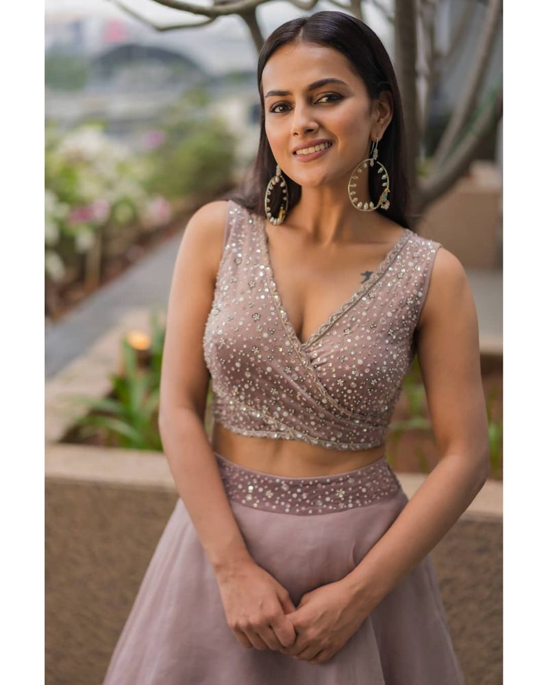(Courtesy:Instagram)జెర్సీ చిత్రం తర్వాత శ్రద్దా శ్రీనాథ్ కు అవకాశాలు పెరుగుతున్నాయి.
