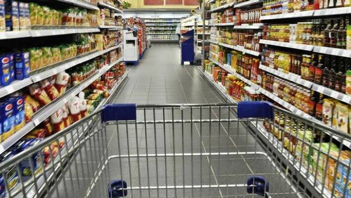 Saudi super market closed after three employees diagnosed with coronavirus covid 19 Saudi super market closed after three employees diagnosed with coronavirus covid 19