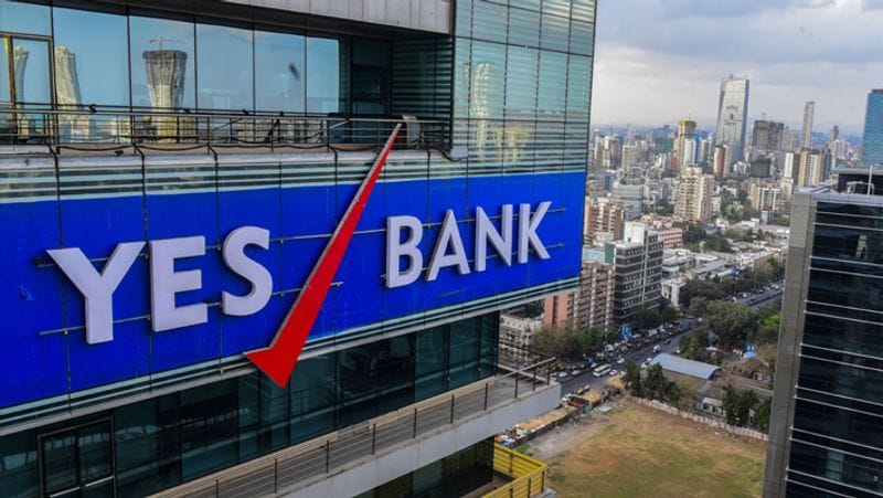 Rana Kapoor founder of Yes Bank black money bunglow in delhi and Mumbai hotel and flats in new york and london kpm