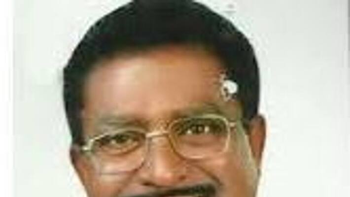 DMK ex-MLA Veluchami at home Explosion in Bom .... DMK ex-MLA Veluchami at home Explosion in Bom ....