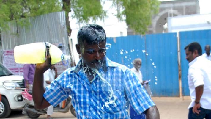 Madurai District Collector screams 'Fire' Madurai District Collector screams 'Fire'