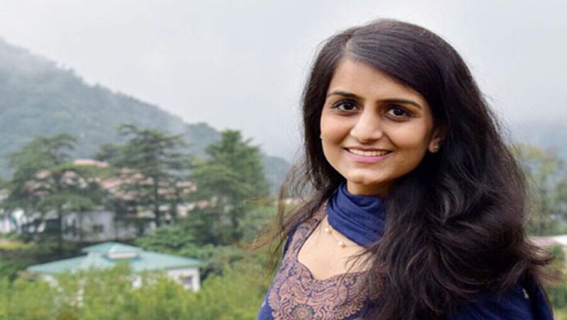 success and struggle story of ias saumya sharma kpl