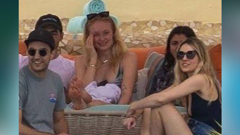 priyanka chopra pregnant sister in law sophie turner enjoying babymoon in mexico KPJ