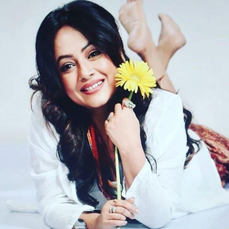 শ্রীলেখা পরিষ্কার জানিয়েছিলেন তিনি লুক টেস্ট দিতে রাজি হননি বলেই তাঁকে সেই চরিত্রটি হারাতে হয়।