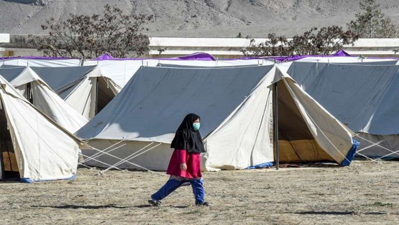 Pakistan giving death to corona virus patients, forced to live in tents in this condition MJA