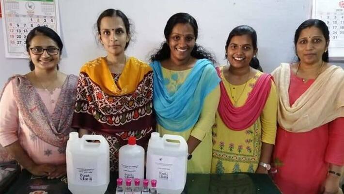 chemistry teachers prepared hand sanitizer in college laboratory chemistry teachers prepared hand sanitizer in college laboratory