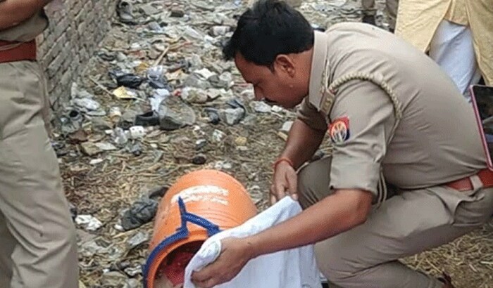 एसएचओ शर्मा ने बताया, बच्चों ने खेल-खेल में माचिस की तीली जला ली होगी, जिससे आग लग गई। बच्चे बहुत छोटे थे, इसलिए वो बाहर नहीं निकल पाए।