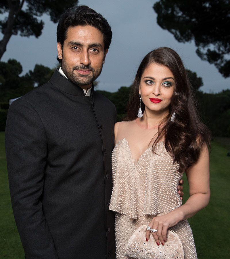 Biggest bollywood scandals goes viral on social media