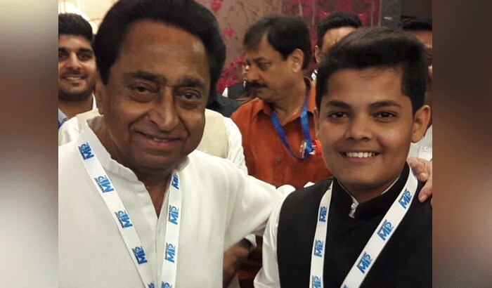 big fan of kamalnath lakshya gupta sitting in front of cm house in bhopal kpr