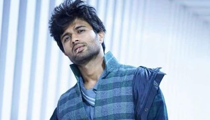 vijay devarakonda advice her fans using cloth mask