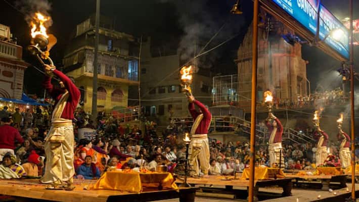 Ganga aarti at Haridwar-Varanasi closed to public Due coronavirus attack Ganga aarti at Haridwar-Varanasi closed to public Due coronavirus attack