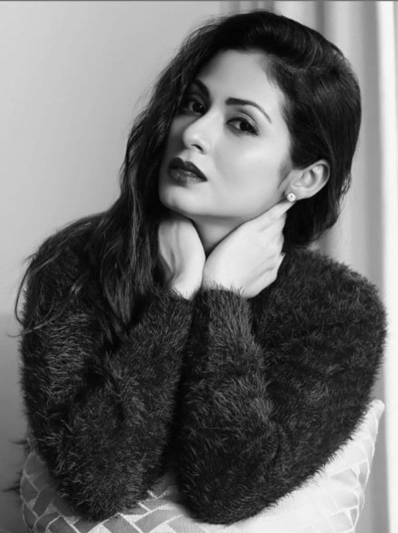 Actress Sadaa Latest Hot Photos