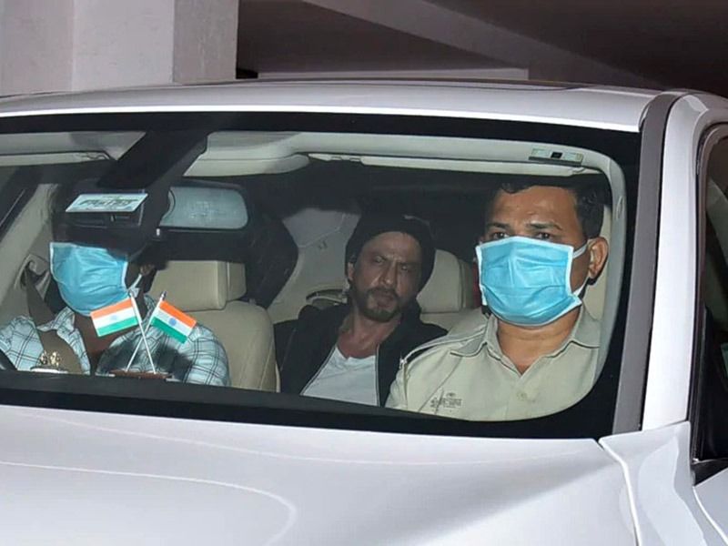 Shah Rukh Khan attended Hiroo Johar's birthday amid coronavirus outbreak
