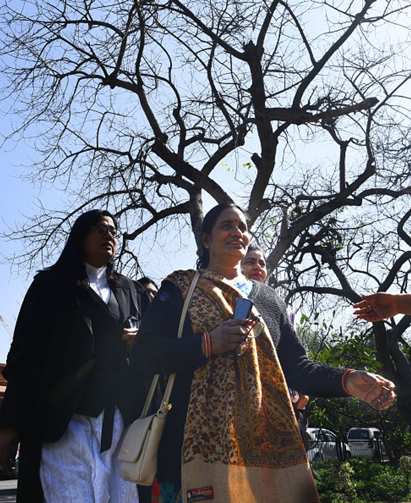nirbhayas mother ashadevi photo story