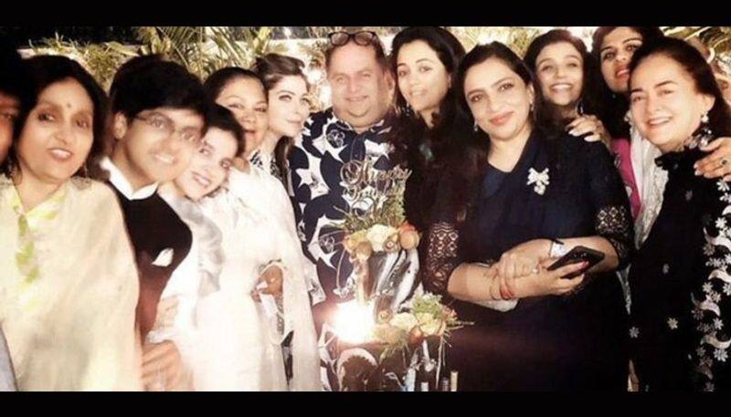 Bollywood singer kanika kapoor spreading corona when she met vip's and political icons