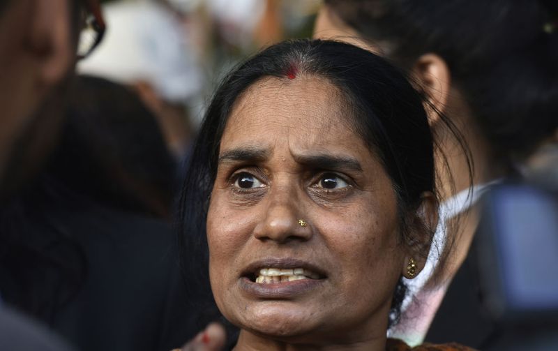 Nirbhaya Mother Asha Devi Supports Sushant Singh Rajputs Family BJC