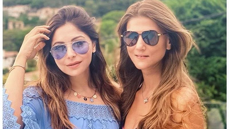 Kanika Kapoor Coronavirus married at age of 18 divorced after 15 year KPJ
