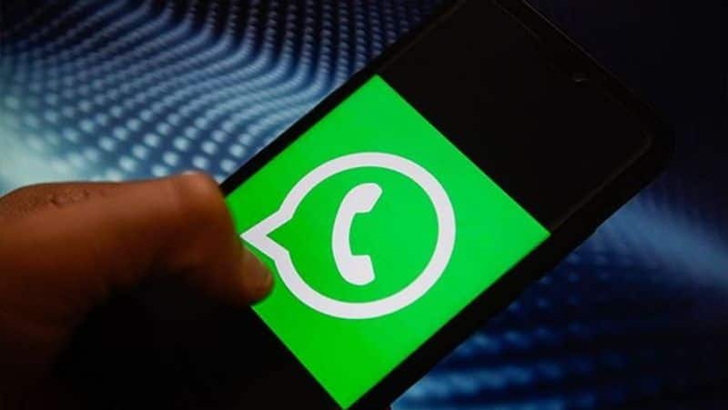 Whatsapp is planning to interduce few new features including biometric unlock