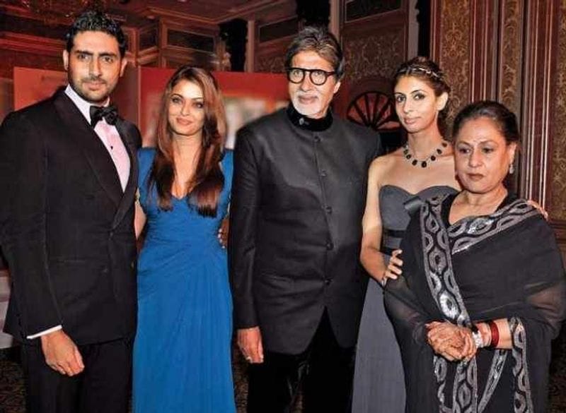 Many reports stated that Shweta had parted ways with her husband Nikhil Nanda. Hence, Shweta came back to her parents' house in Mumbai from Delhi without letting many know about it. However, there is no official confirmation about the same.