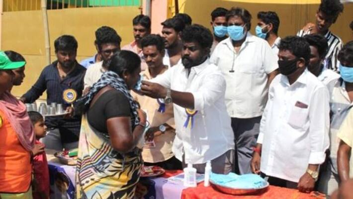vijay fans create awareness and distribute face mask for people vijay fans create awareness and distribute face mask for people