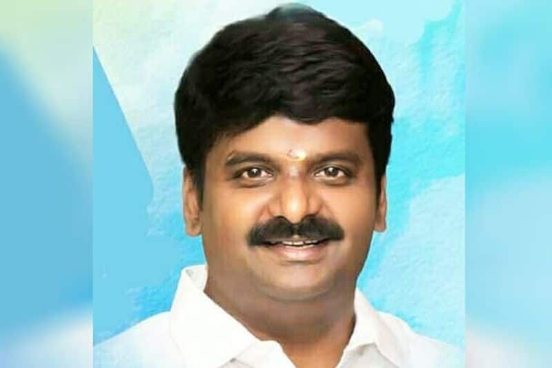 Edappadi Palanichamy does not give up the rights of Tamil Nadu, Celebrity Minister C. Vijayabaskar.