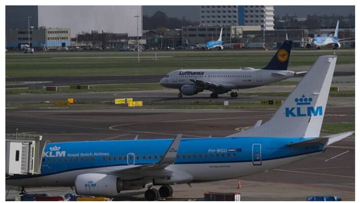Delhi bound flight with 120 Indians turned back to Amsterdam Delhi bound flight with 120 Indians turned back to Amsterdam