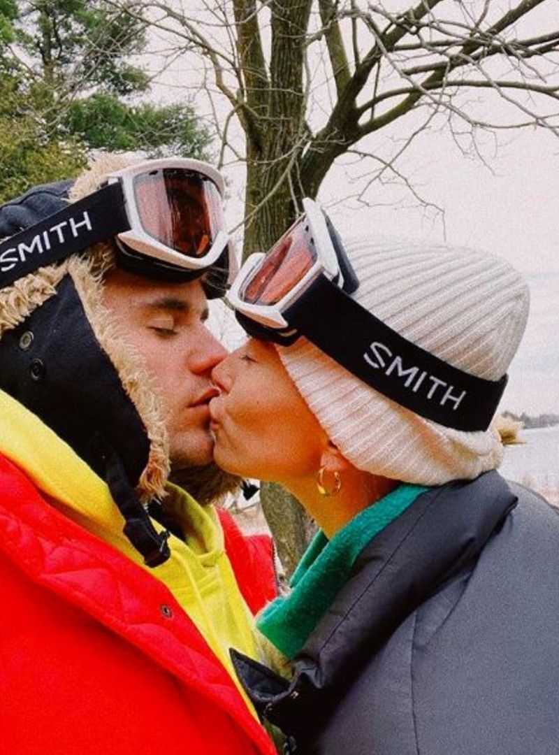 Celebrities time of love in home quarantine