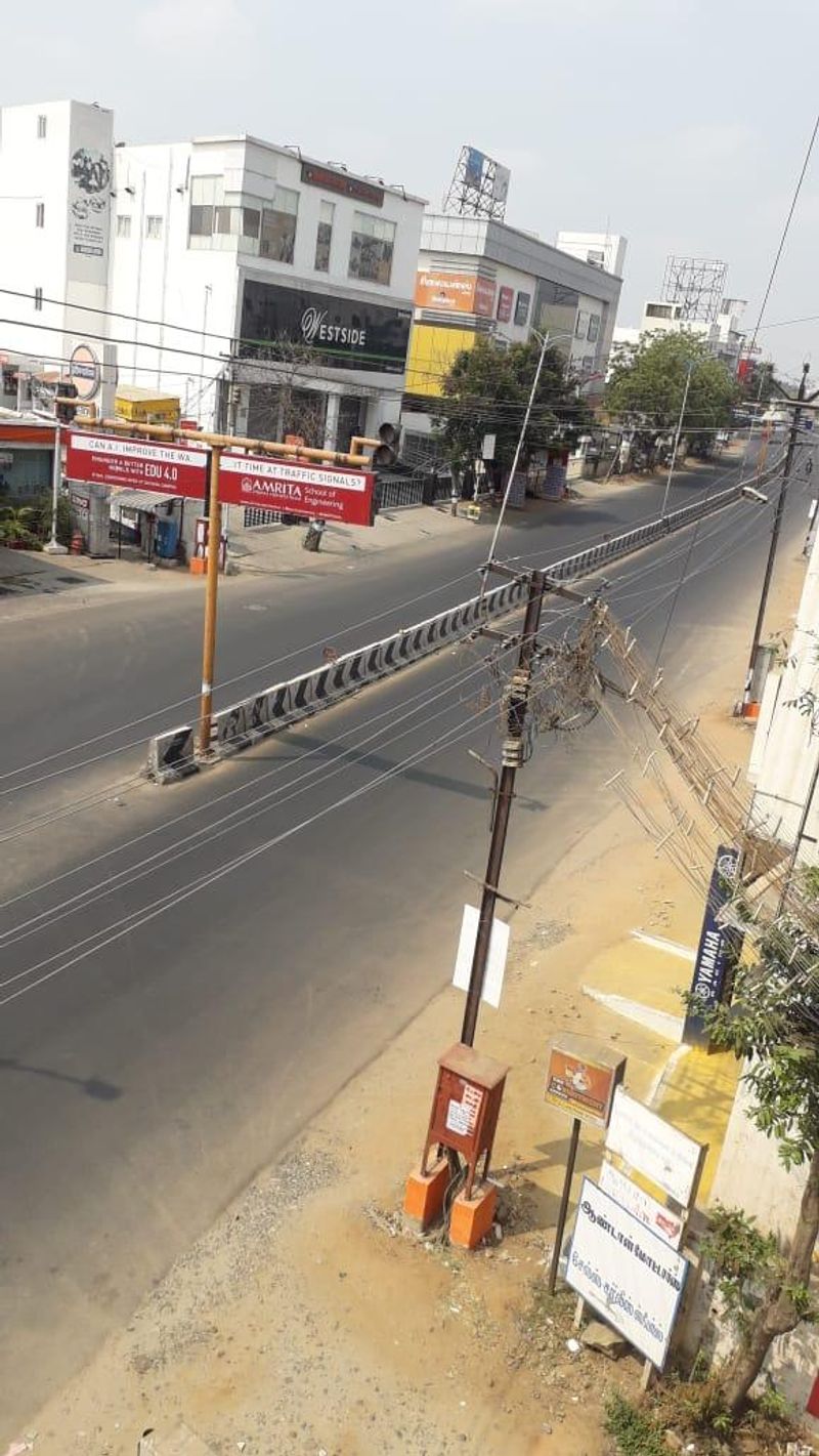 வெறிச்சோடிய தமிழக சாலைகள்