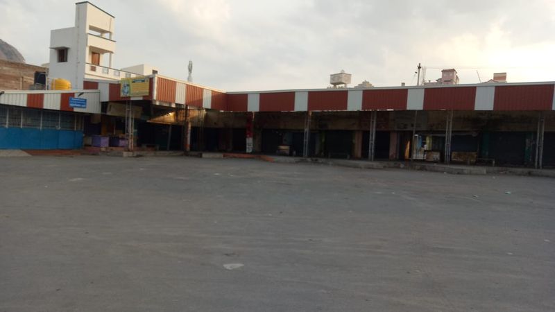 வெறிச்சோடிய தமிழக சாலைகள்